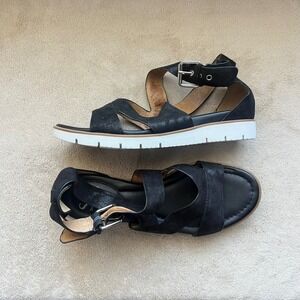 Sofft Women 7.5M Black on Black Metallic Leather Ankle Strap Platform Sandal